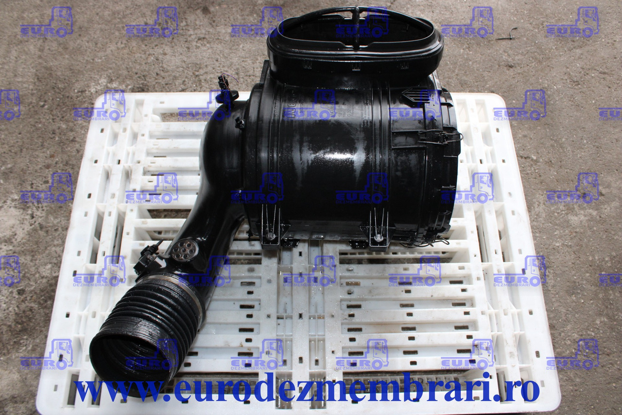 CARCASA FILTRU AER IVECO STRALIS 5801275395 - Luftfilter för Lastbil: bild 1 CARCASA FILTRU AER IVECO STRALIS 5801275395 - Luftfilter för Lastbil: bild 1