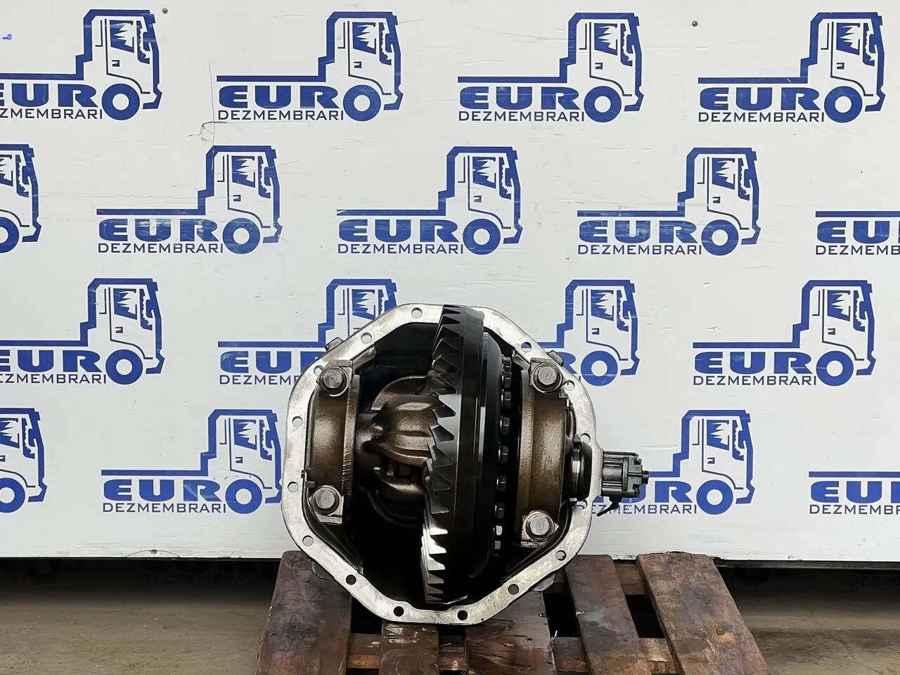DIFERENTIAL MERCEDES HL8 R=41:8 R=5.125 - Differential för Lastbil: bild 2 DIFERENTIAL MERCEDES HL8 R=41:8 R=5.125 - Differential för Lastbil: bild 2