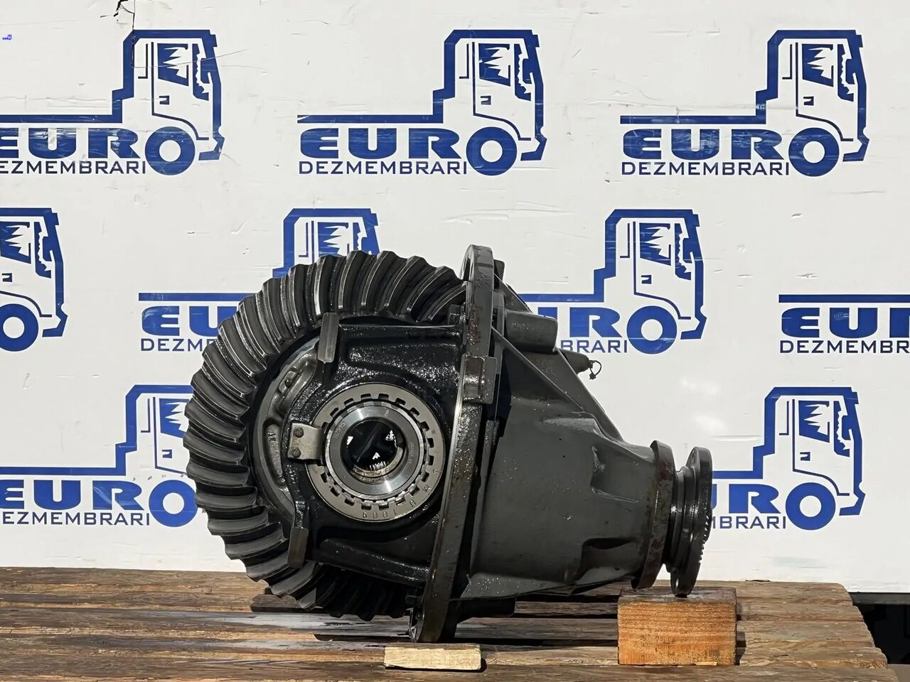 DIFERENTIAL RENAULT MS17X R=2.64 - Differential för Lastbil: bild 1 DIFERENTIAL RENAULT MS17X R=2.64 - Differential för Lastbil: bild 1