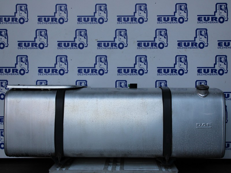 REZERVOR COMBUSTIBIL DAF XF106 690l L=198 CM l=68 CM H=63 CM 1945569 - Bränsletank för Lastbil: bild 1 REZERVOR COMBUSTIBIL DAF XF106 690l L=198 CM l=68 CM H=63 CM 1945569 - Bränsletank för Lastbil: bild 1