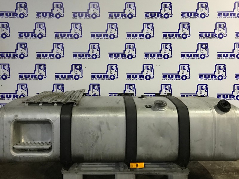 REZERVOR COMBUSTIBIL MERCEDES ACTROS MP4 MEGA + ADBLUE L=218CM l=70 H=55CM A9604700301 - Bränsletank för Lastbil: bild 1 REZERVOR COMBUSTIBIL MERCEDES ACTROS MP4 MEGA + ADBLUE L=218CM l=70 H=55CM A9604700301 - Bränsletank för Lastbil: bild 1