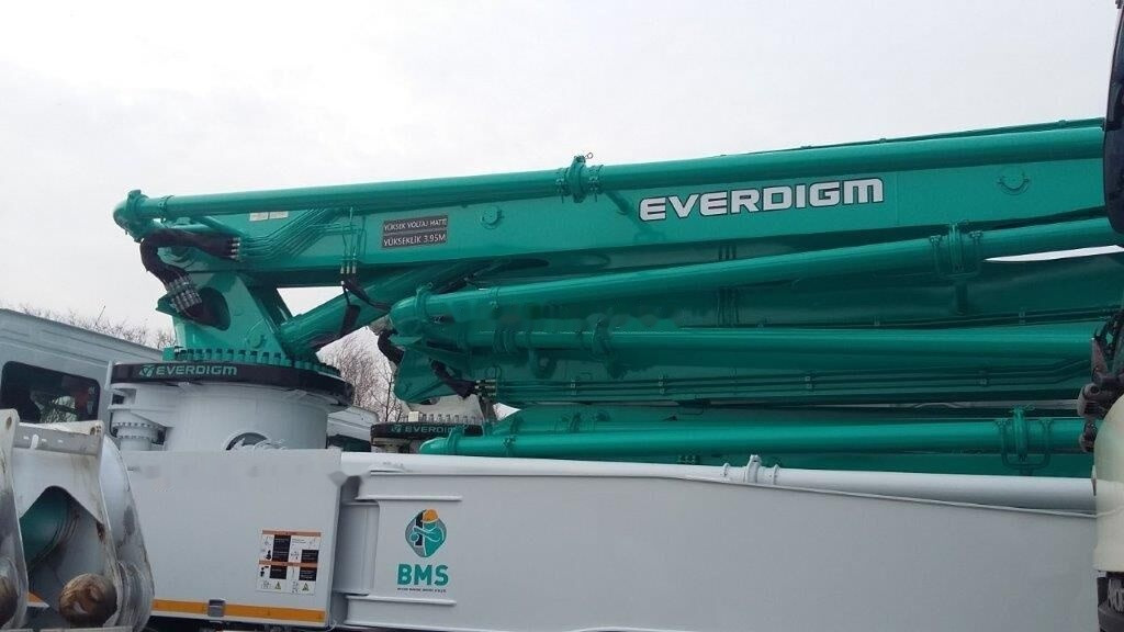 Mercedes-Benz New Everdigm ECP 42 CX 5 ECP 42 CX5 on chassis - Betongpump: bild 5 Mercedes-Benz New Everdigm ECP 42 CX 5 ECP 42 CX5 on chassis - Betongpump: bild 5