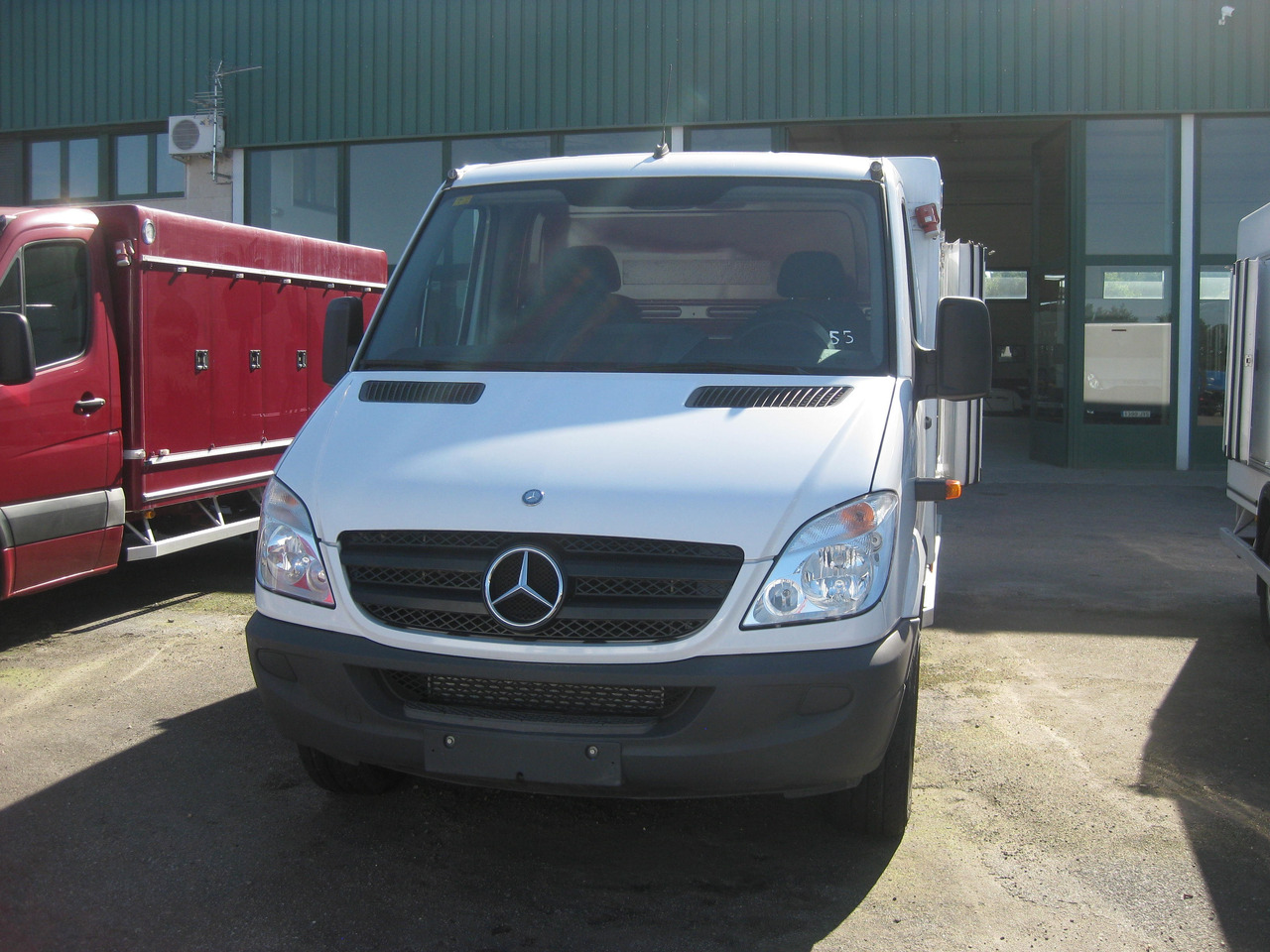 FRIGORÍFICO MERCEDES 313CDI - Kylbil: bild 2 FRIGORÍFICO MERCEDES 313CDI - Kylbil: bild 2