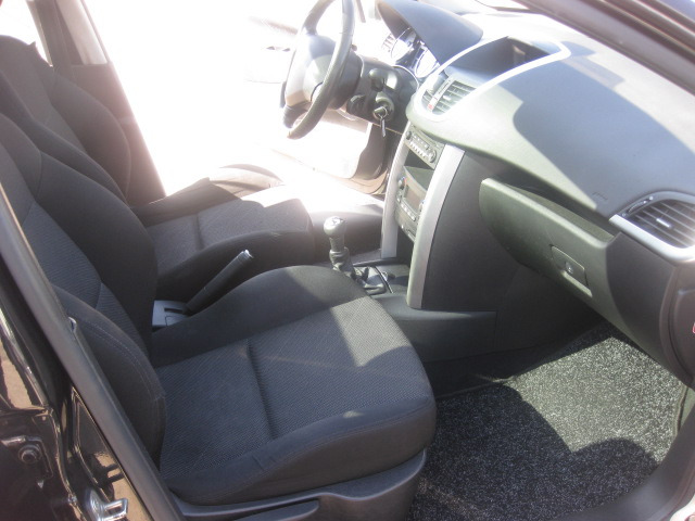PEUGEOT 207 SW - Personbil: bild 3 PEUGEOT 207 SW - Personbil: bild 3