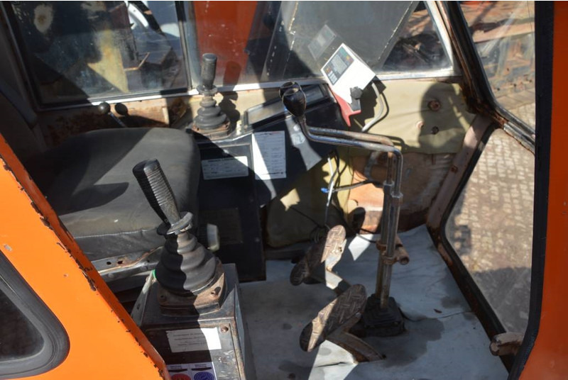 Bandgående kran Hitachi KH 150-3: bild 11 Bandgående kran Hitachi KH 150-3: bild 11