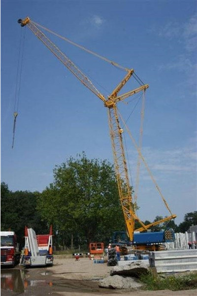 Sennebogen 3300 LUFFING JIB - Bandgående kran: bild 4 Sennebogen 3300 LUFFING JIB - Bandgående kran: bild 4