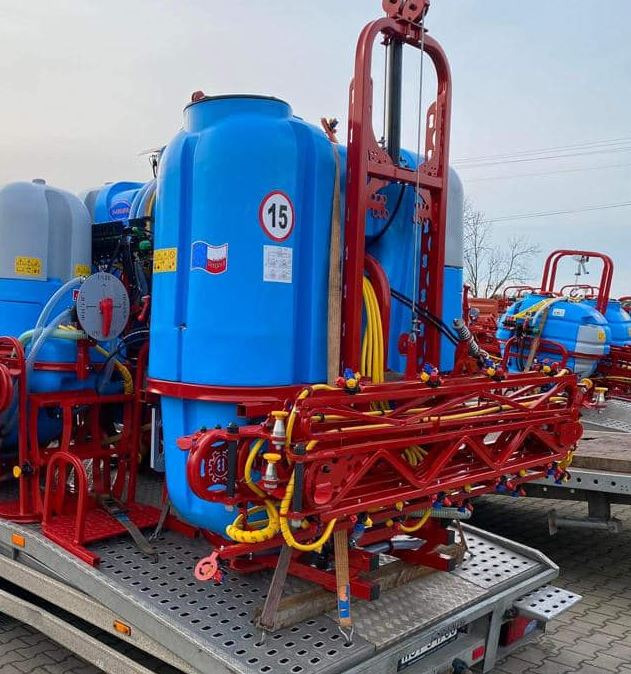 BIARDZKI Opryskiwacz 1000/15 / Sprayer / Распылитель/ Sprayer - Traktorburen spruta: bild 2 BIARDZKI Opryskiwacz 1000/15 / Sprayer / Распылитель/ Sprayer - Traktorburen spruta: bild 2