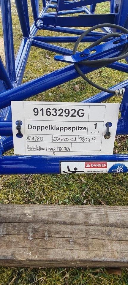 Liebherr Zubehör = LTM 1030-2.1 und LTM 1030-2 / Doppelklappspitze 8,6 / 15 m - Zustand neu - Mobilkran: bild 3 Liebherr Zubehör = LTM 1030-2.1 und LTM 1030-2 / Doppelklappspitze 8,6 / 15 m - Zustand neu - Mobilkran: bild 3