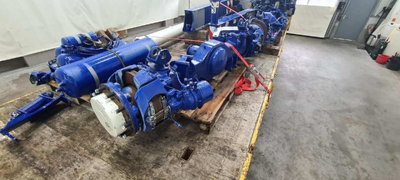 Liebherr Zubehör = LTM 1030-2.1 / diverse Teile und Komponenten - Reservdelar för Byggmaskiner: bild 4 Liebherr Zubehör = LTM 1030-2.1 / diverse Teile und Komponenten - Reservdelar för Byggmaskiner: bild 4