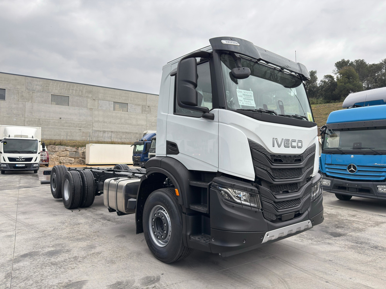 IVECO AD280X46 YPS ON X-Way E6 (Chassis) - Chassi lastbil: bild 2 IVECO AD280X46 YPS ON X-Way E6 (Chassis) - Chassi lastbil: bild 2