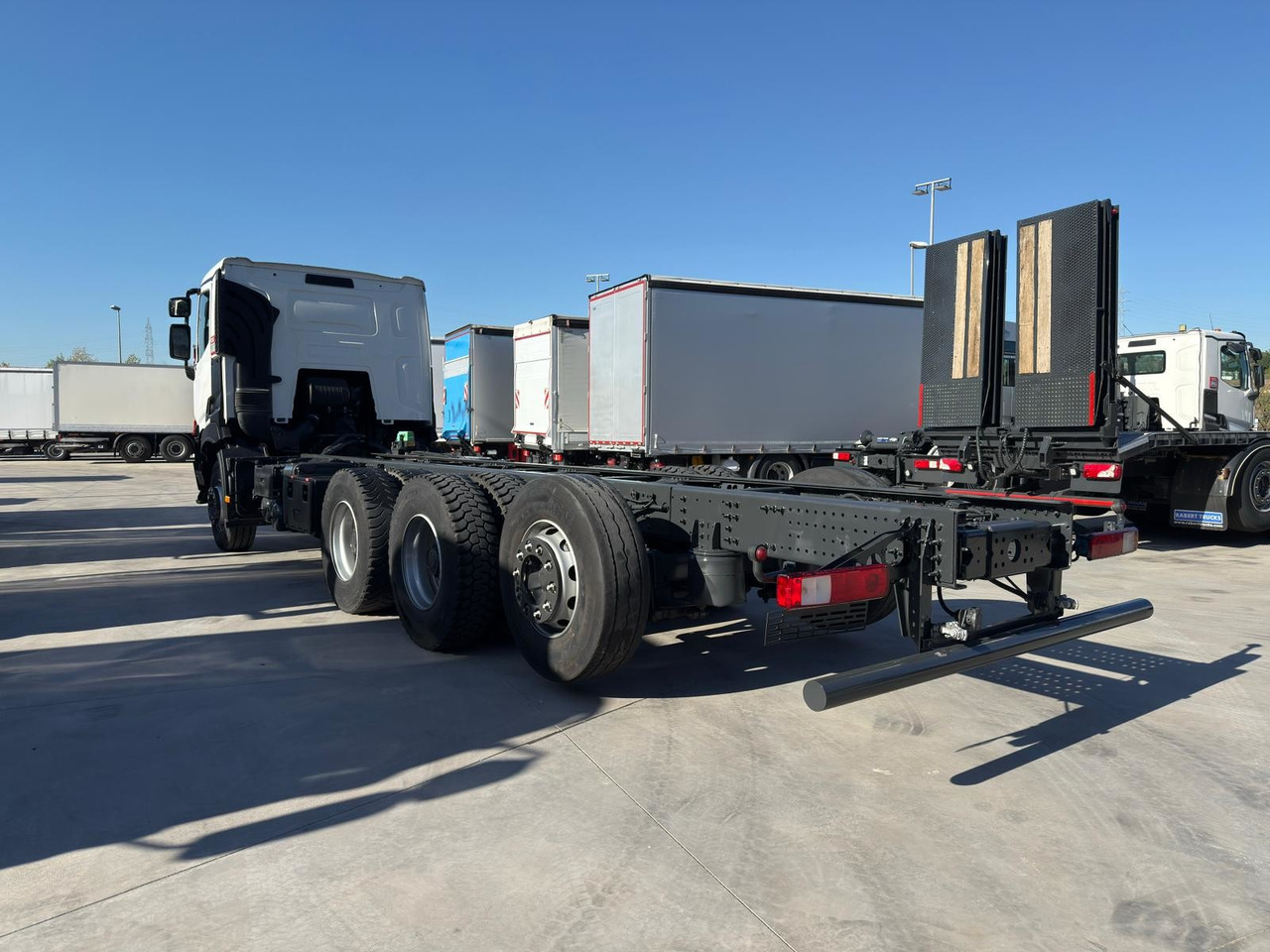 RENAULT C460 E6 (Chassis) - Chassi lastbil: bild 4 RENAULT C460 E6 (Chassis) - Chassi lastbil: bild 4