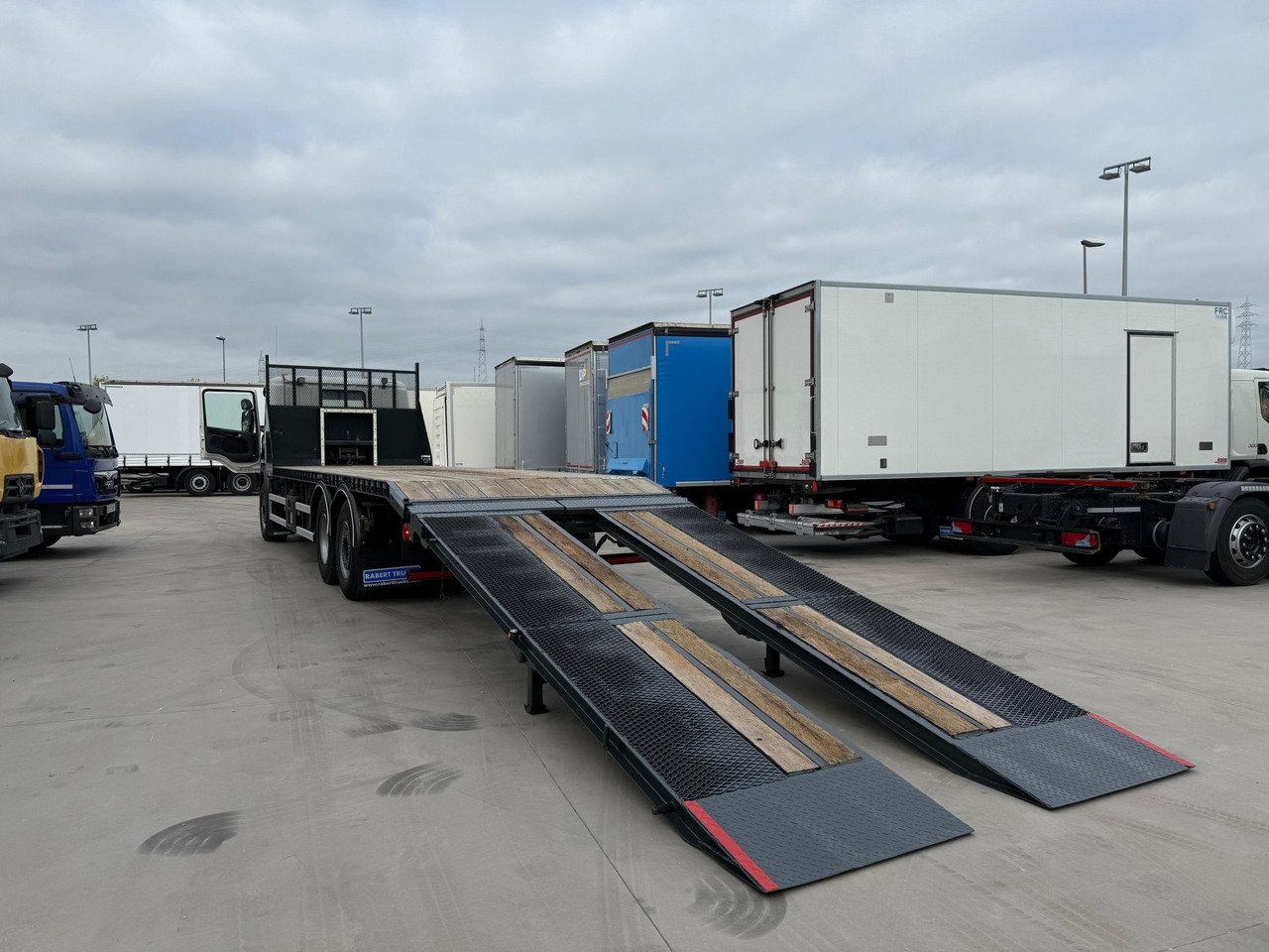 SCANIA P410 E6 (Machinery Carrier) - Biltransportbil lastbil: bild 5 SCANIA P410 E6 (Machinery Carrier) - Biltransportbil lastbil: bild 5