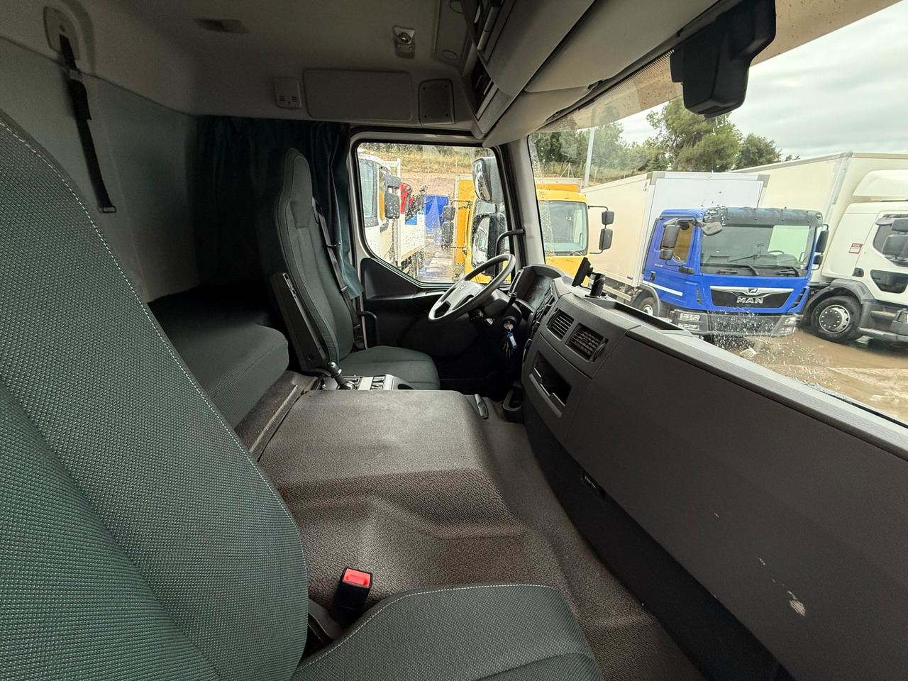 Kylbil lastbil VOLVO FE320 E6 (Refrigerator): bild 8 Kylbil lastbil VOLVO FE320 E6 (Refrigerator): bild 8