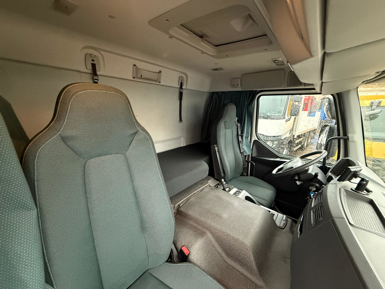 Kylbil lastbil VOLVO FE320 E6 (Refrigerator): bild 9 Kylbil lastbil VOLVO FE320 E6 (Refrigerator): bild 9