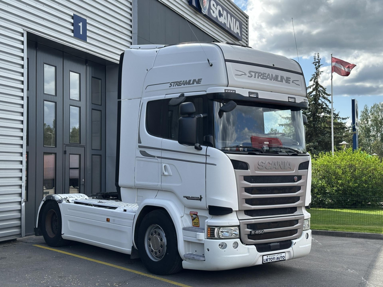 SCANIA R 450 LA4x2MNA - Dragbil: bild 1 SCANIA R 450 LA4x2MNA - Dragbil: bild 1