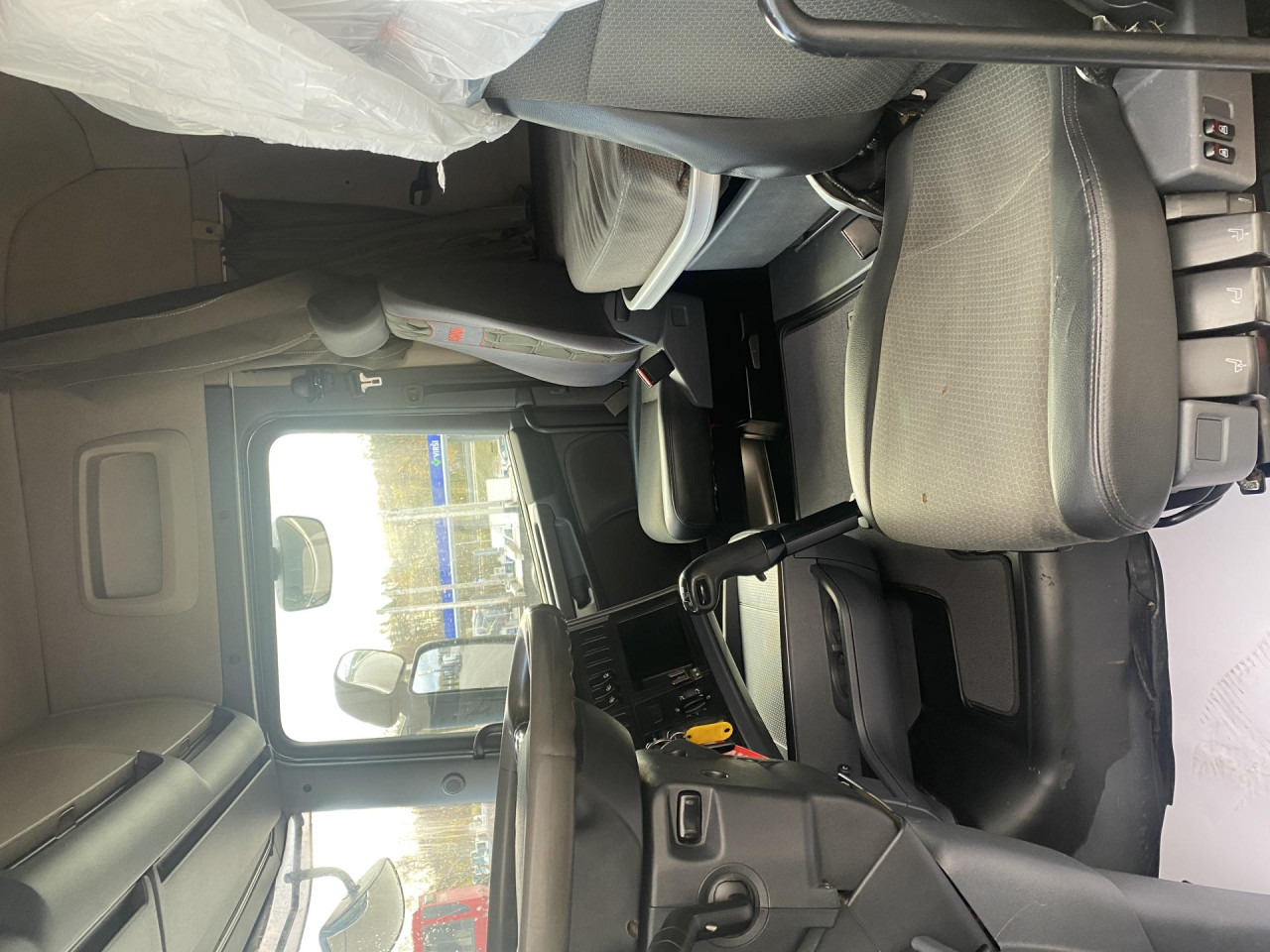 SCANIA R 440 CB6x4HSA - Chassi lastbil: bild 2 SCANIA R 440 CB6x4HSA - Chassi lastbil: bild 2