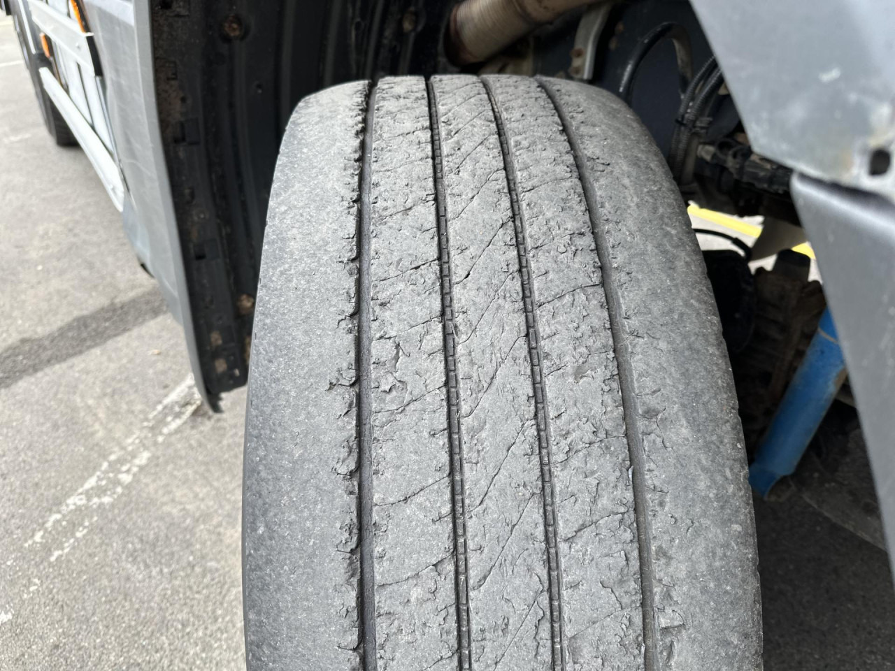 SCANIA R 450 B6x4HZ - Chassi lastbil: bild 3 SCANIA R 450 B6x4HZ - Chassi lastbil: bild 3