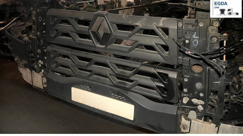 Renault - Stötfångare: bild 1 Renault - Stötfångare: bild 1