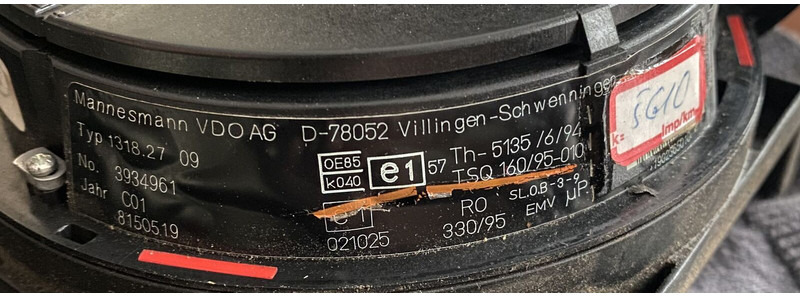 VDO Mannesmann - Instrumentbräda: bild 2 VDO Mannesmann - Instrumentbräda: bild 2