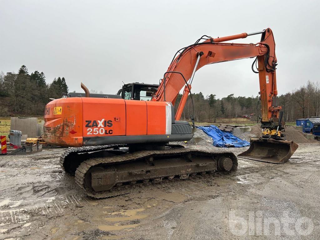 250 LC Zaxis - Bandgrävare: bild 3 250 LC Zaxis - Bandgrävare: bild 3
