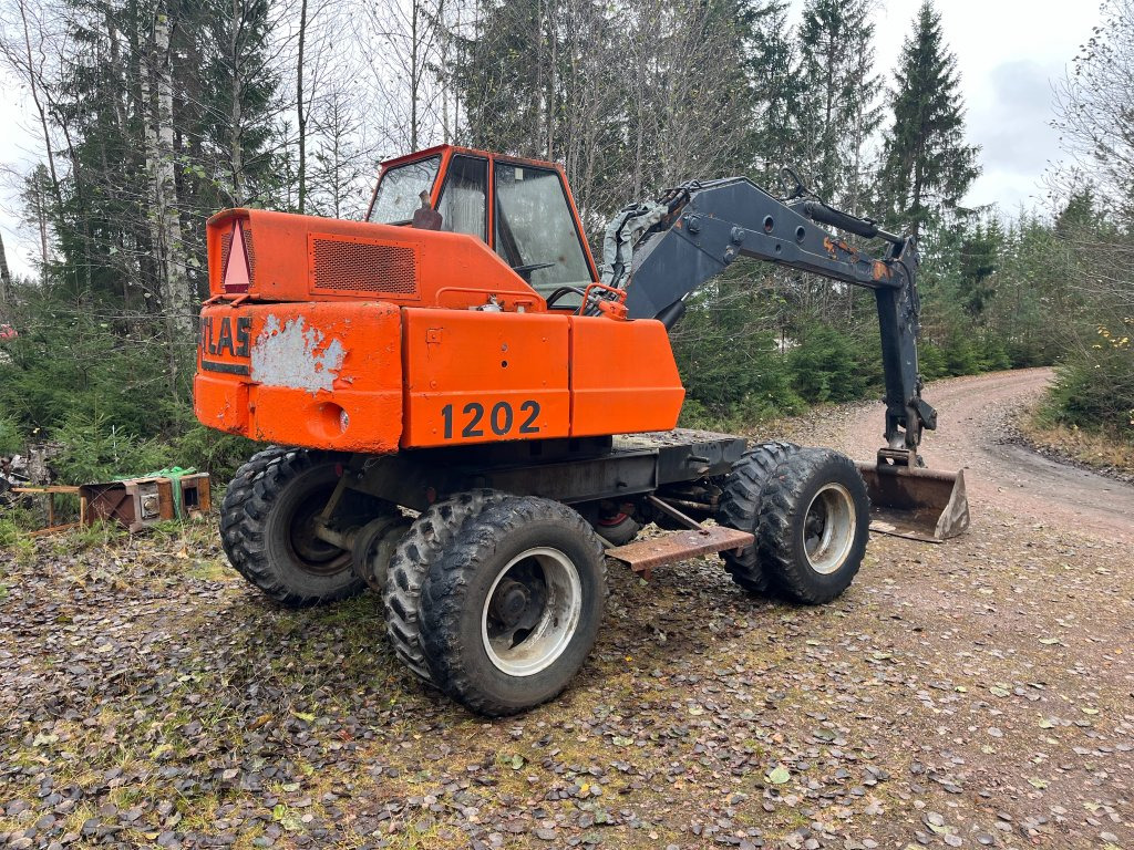 Atlas 1202 - Grävmaskin på däck: bild 5 Atlas 1202 - Grävmaskin på däck: bild 5