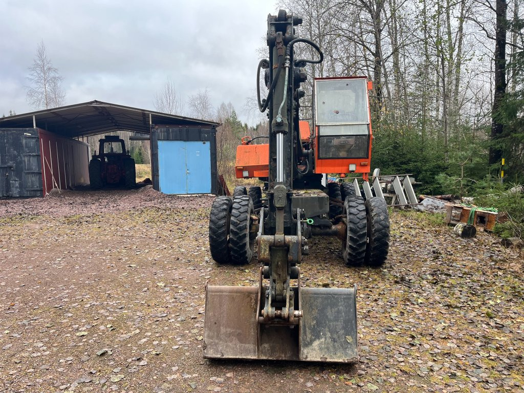 Atlas 1202 - Grävmaskin på däck: bild 2 Atlas 1202 - Grävmaskin på däck: bild 2