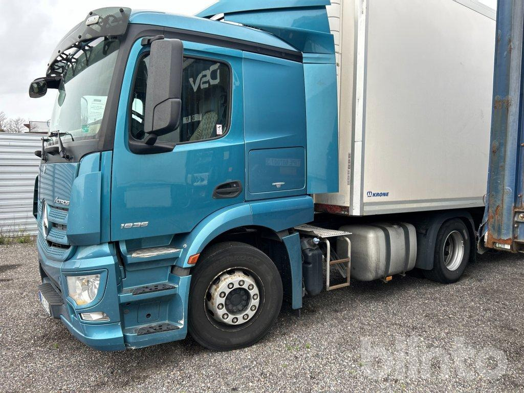 MERCEDES-BENZ 963-4-A - Krone SD - Dragbil, Kyl/ Frys semitrailer: bild 1 MERCEDES-BENZ 963-4-A - Krone SD - Dragbil, Kyl/ Frys semitrailer: bild 1