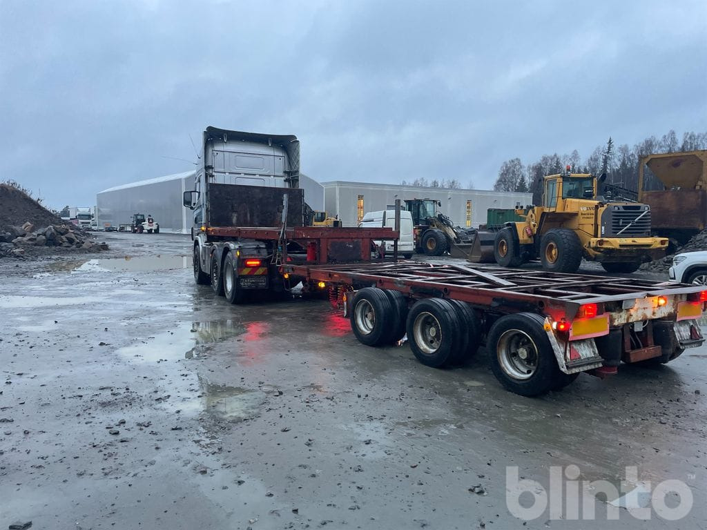 SCANIA R124LA6X2/4 NA med trailer - Dragbil, Flaktrailer: bild 4 SCANIA R124LA6X2/4 NA med trailer - Dragbil, Flaktrailer: bild 4