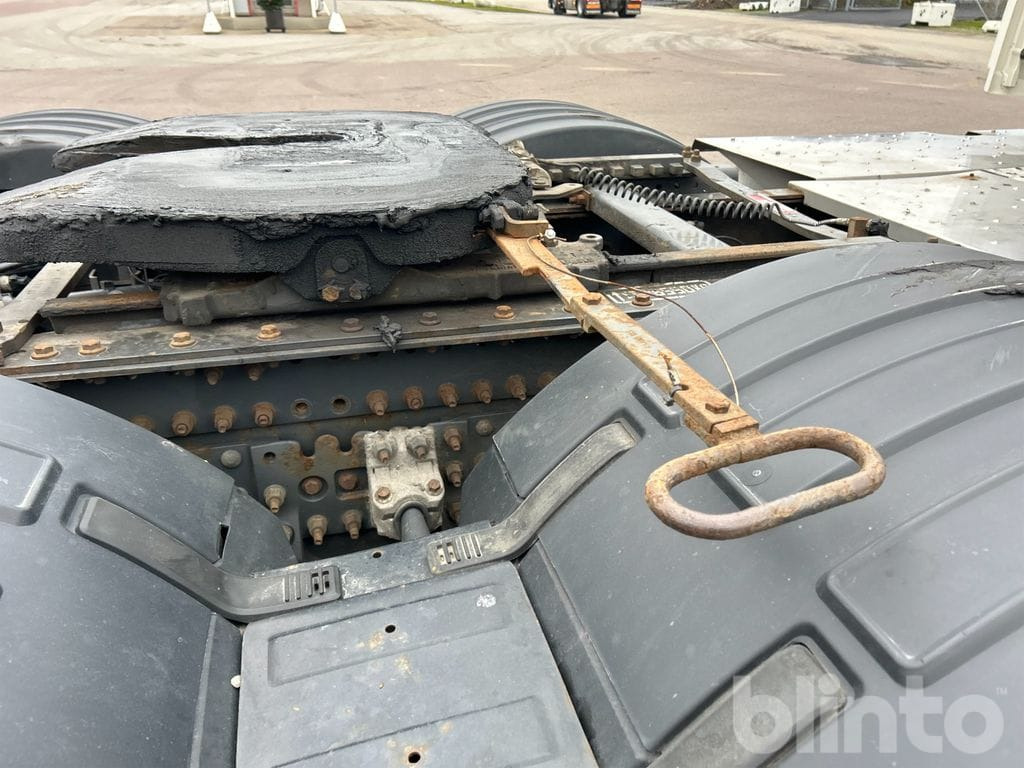 Dragbil VOLVO FH500 6x2: bild 34