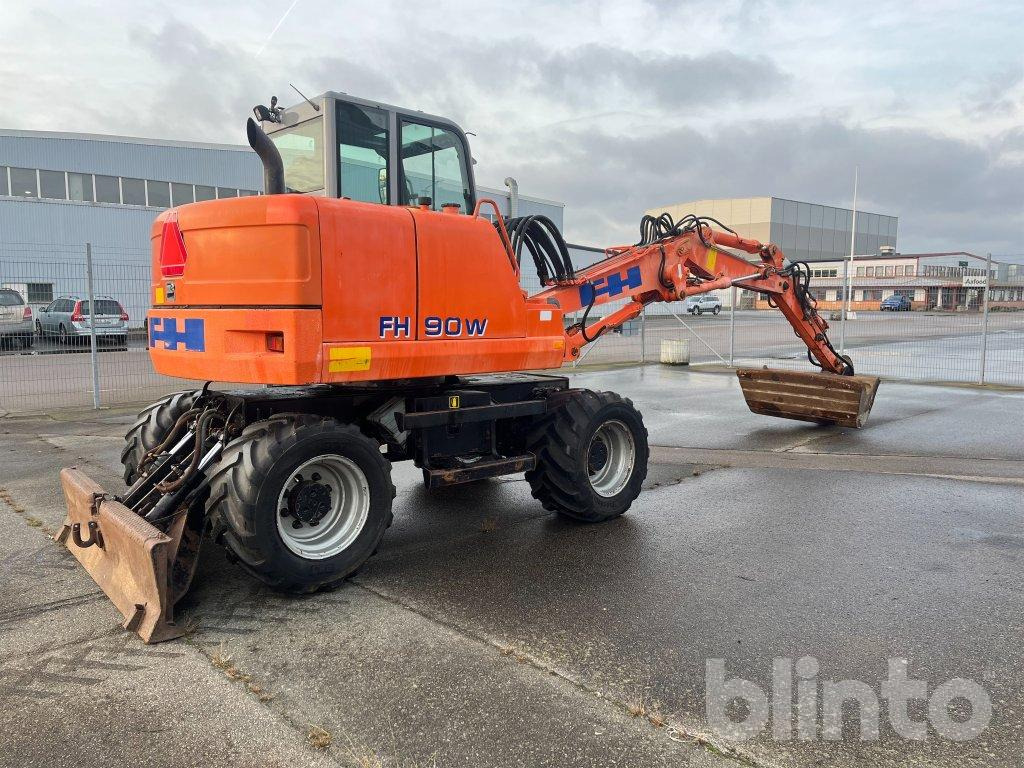 Hitachi FH 90 W - Grävmaskin på däck: bild 5 Hitachi FH 90 W - Grävmaskin på däck: bild 5