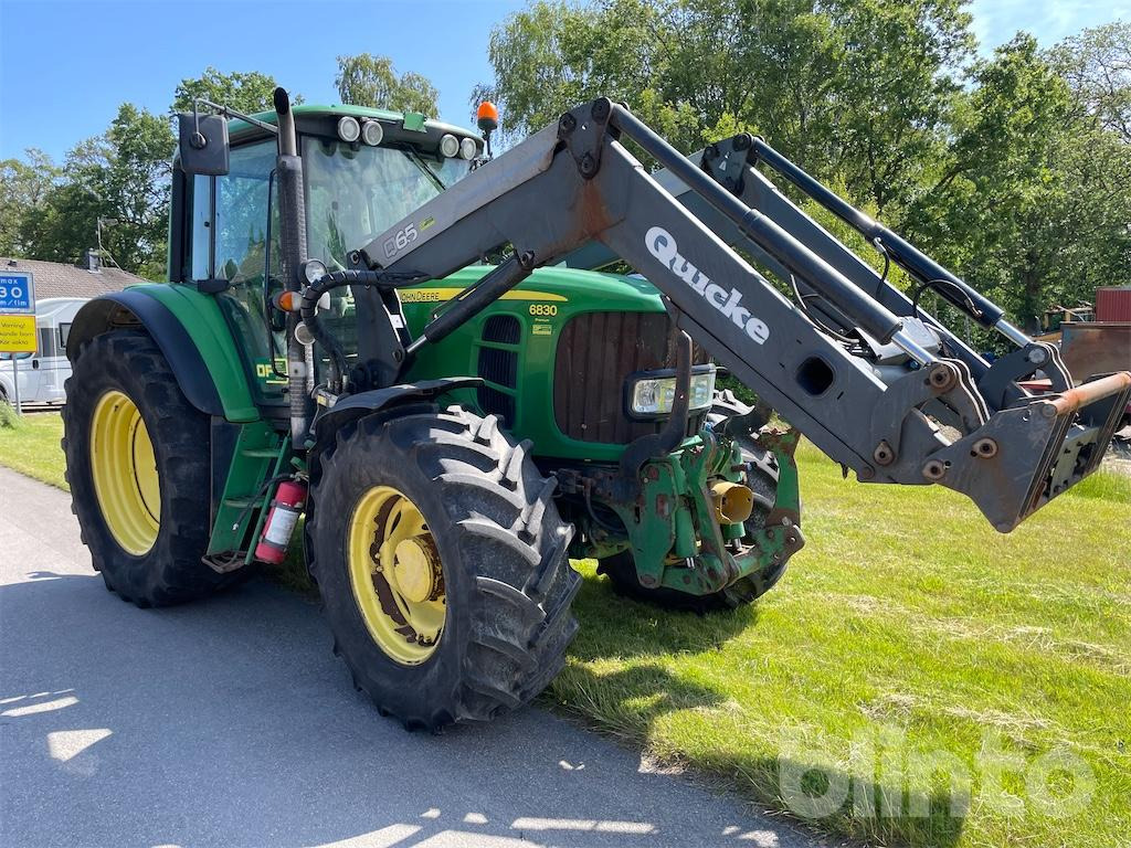 JOHN DEERE 6830 premium - Traktor: bild 1 JOHN DEERE 6830 premium - Traktor: bild 1