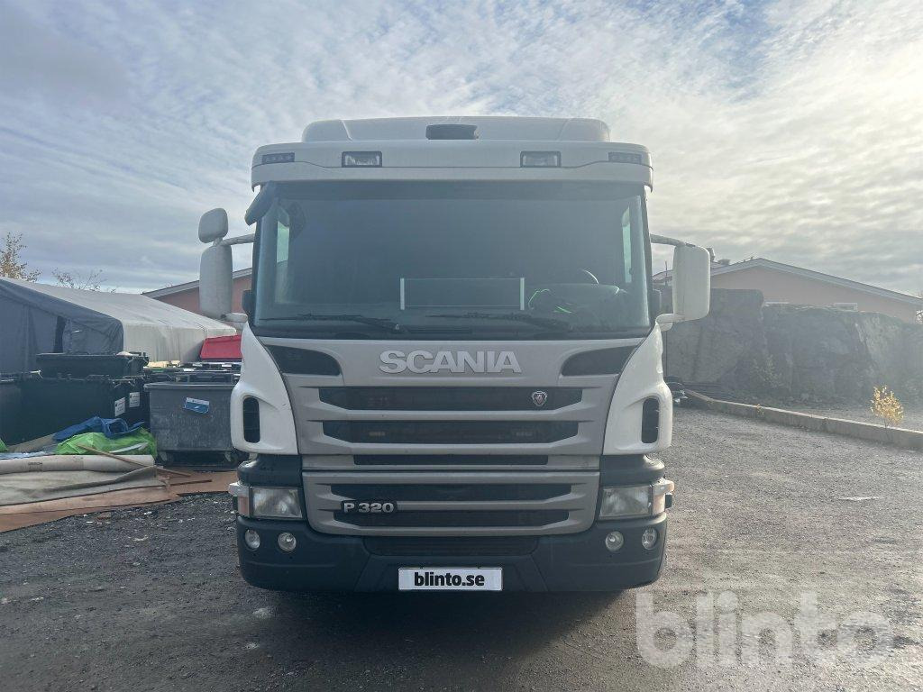 SCANIA P320LB6X2*4MNB - Lastbil: bild 2 SCANIA P320LB6X2*4MNB - Lastbil: bild 2