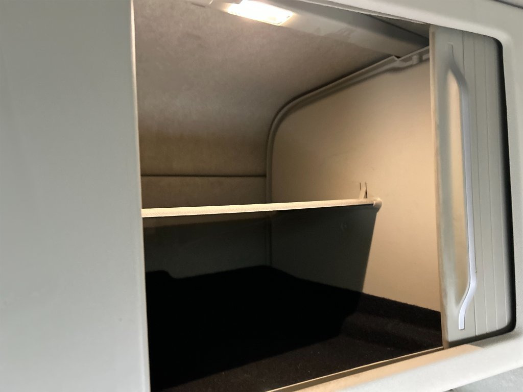 Lastbil VOLVO: bild 35 Lastbil VOLVO: bild 35