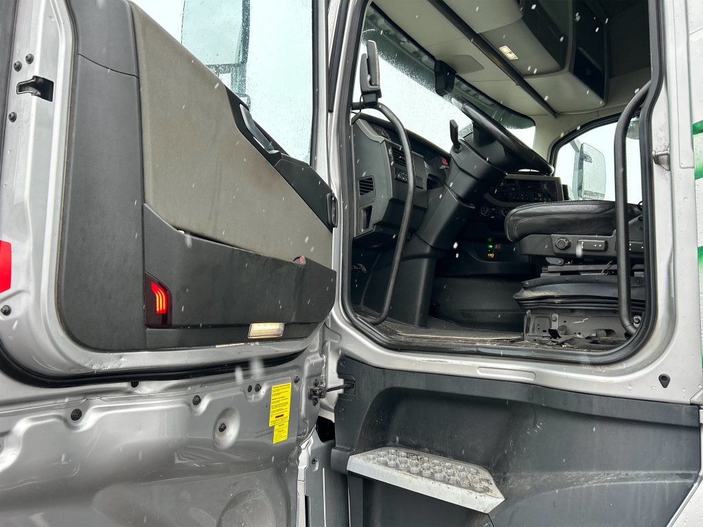 Lastbil VOLVO: bild 13 Lastbil VOLVO: bild 13