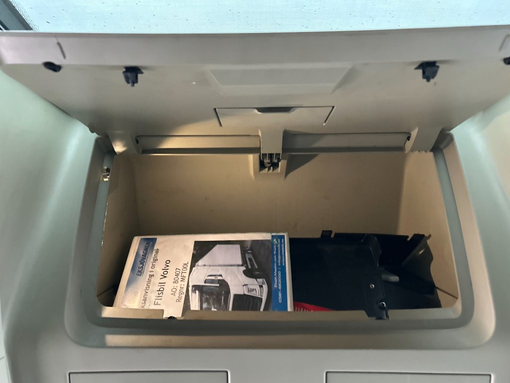 Lastbil VOLVO: bild 30 Lastbil VOLVO: bild 30