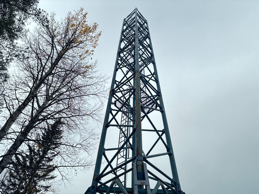 Linden 8552 (delar av byggkran) - Tornkran: bild 3 Linden 8552 (delar av byggkran) - Tornkran: bild 3