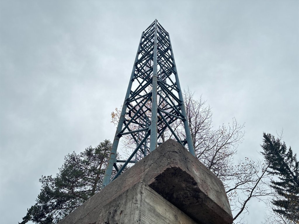 Linden 8552 (delar av byggkran) - Tornkran: bild 5 Linden 8552 (delar av byggkran) - Tornkran: bild 5