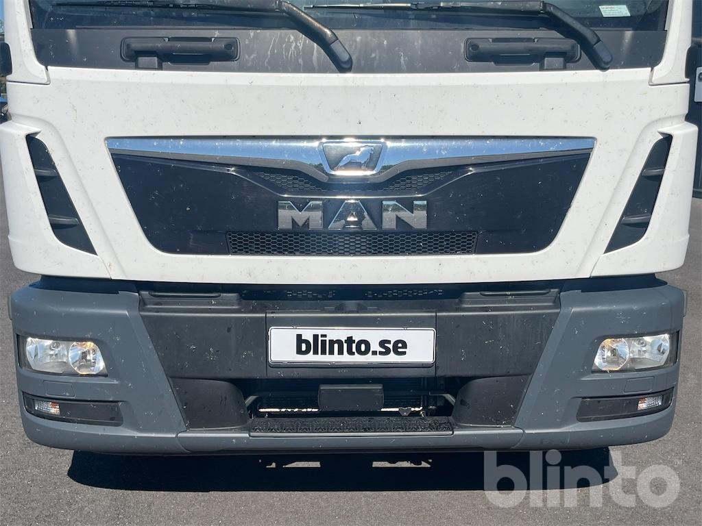 Lastbil med skåp MAN: bild 38