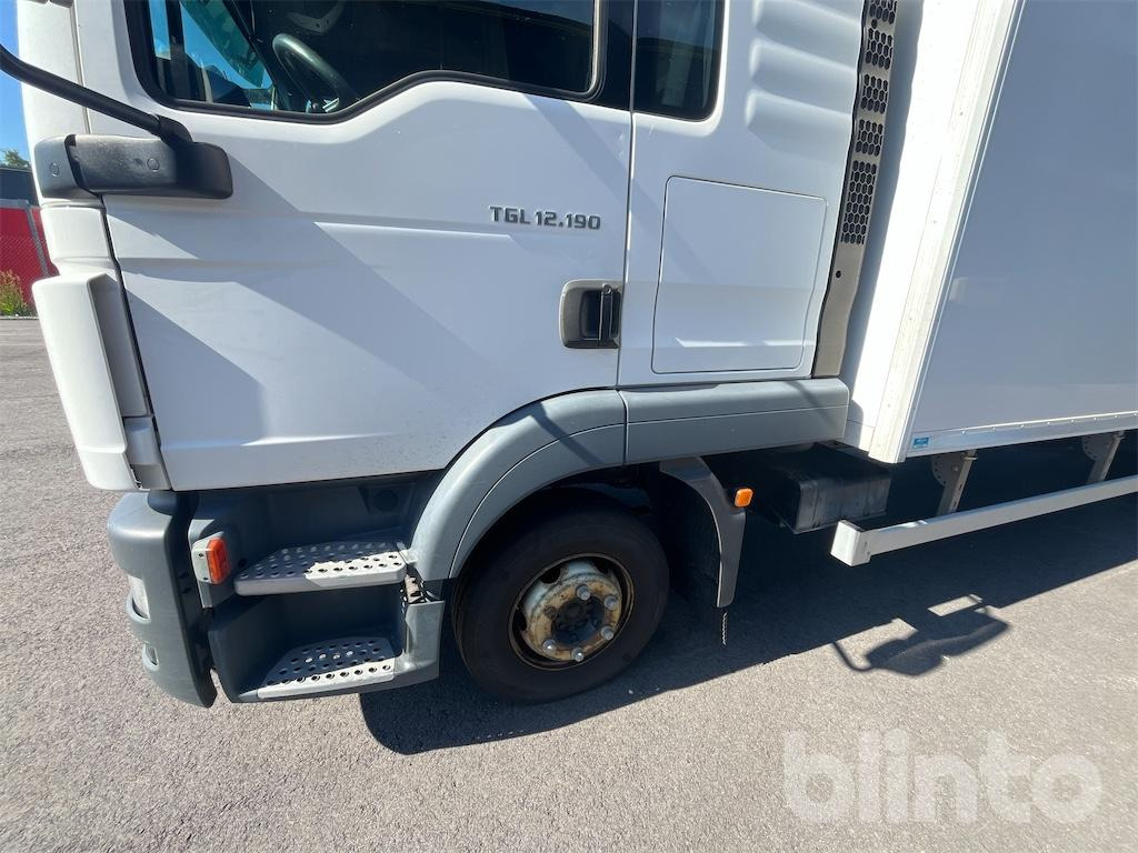 Lastbil med skåp MAN: bild 25