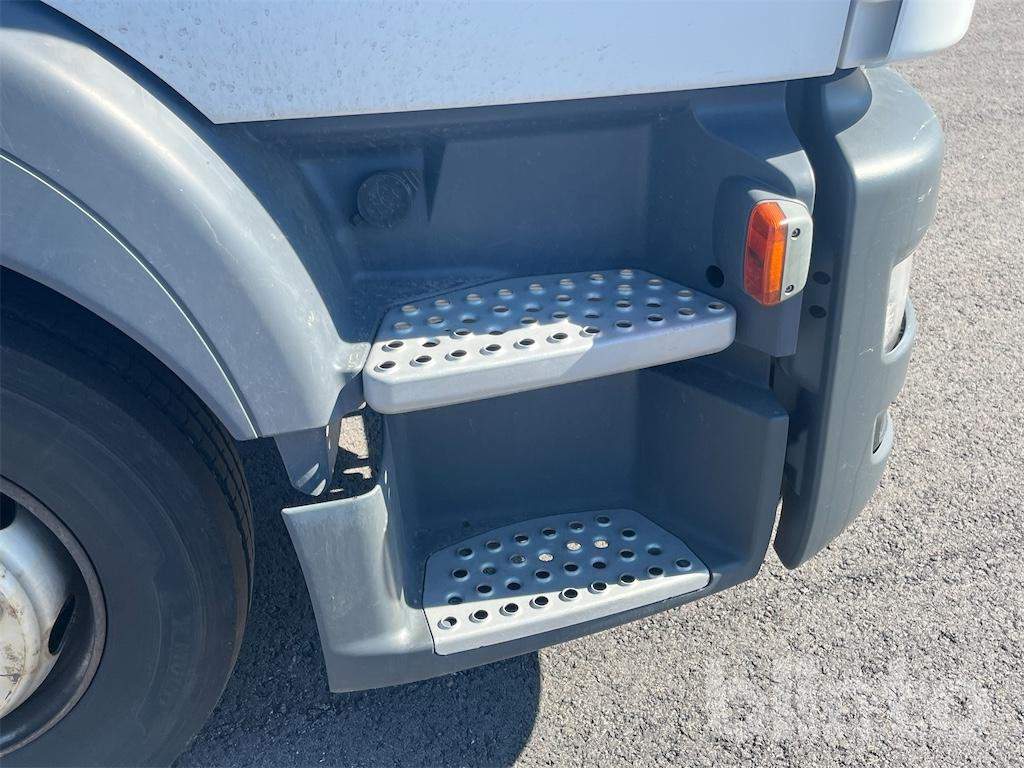 Lastbil med skåp MAN: bild 45