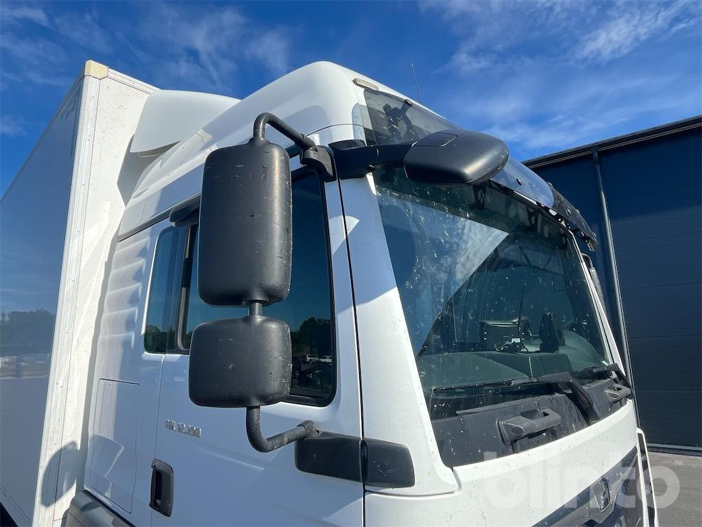 Lastbil med skåp MAN: bild 44