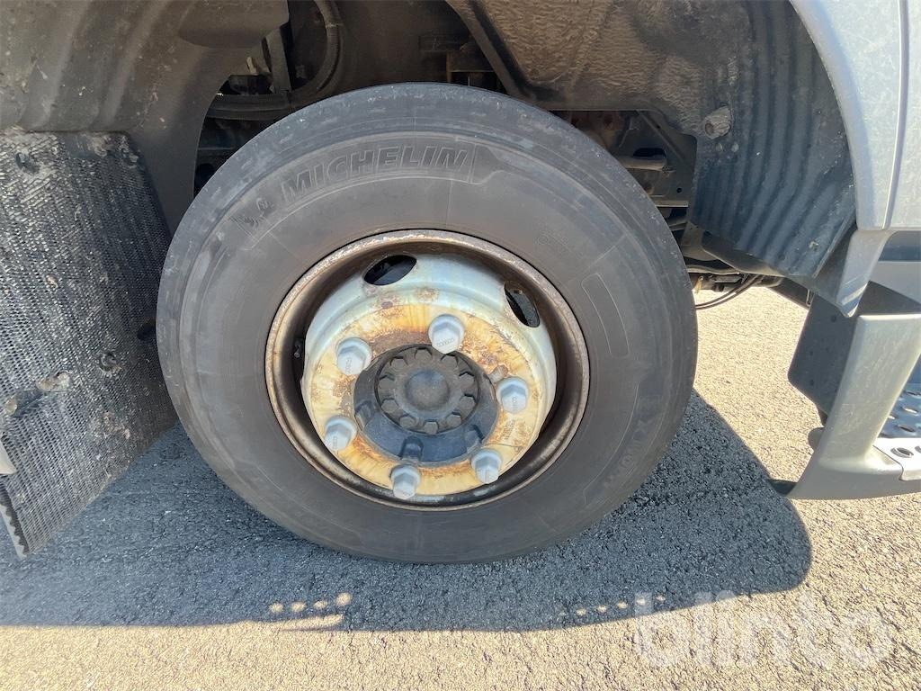 Lastbil med skåp MAN: bild 49