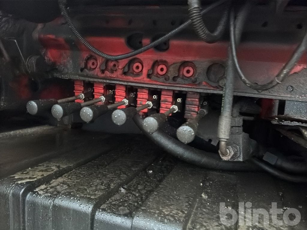 Lastväxlare lastbil, Kranbil MAN TGA 35.480 8X4-4 BL: bild 32 Lastväxlare lastbil, Kranbil MAN TGA 35.480 8X4-4 BL: bild 32