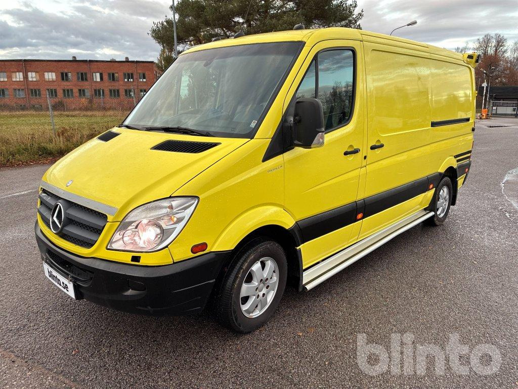 MERCEDES-BENZ - Skåpbil: bild 1 MERCEDES-BENZ - Skåpbil: bild 1