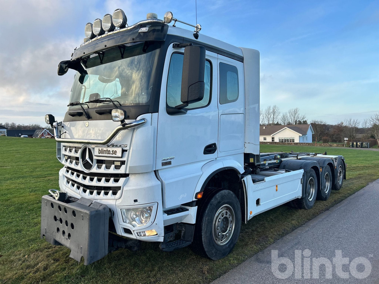 Mercedes-Benz Arocs 3251LK 8x4 - JOAB L24 - Lastväxlare lastbil: bild 1 Mercedes-Benz Arocs 3251LK 8x4 - JOAB L24 - Lastväxlare lastbil: bild 1