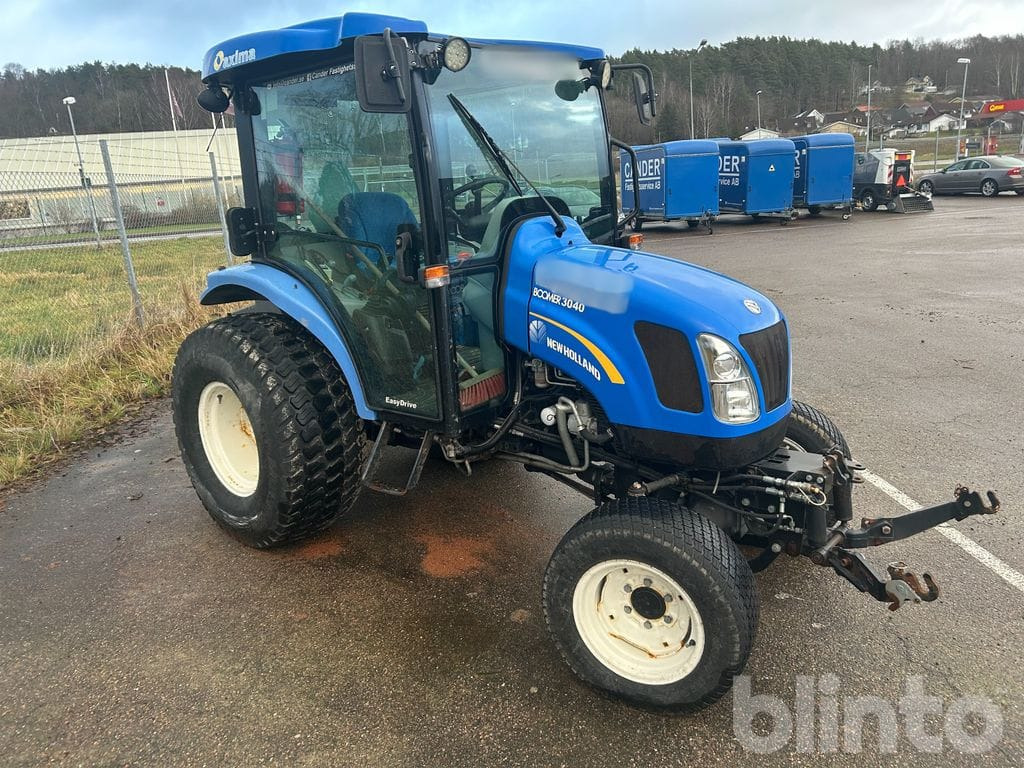 NEW HOLLAND 3040 - Traktor: bild 2 NEW HOLLAND 3040 - Traktor: bild 2