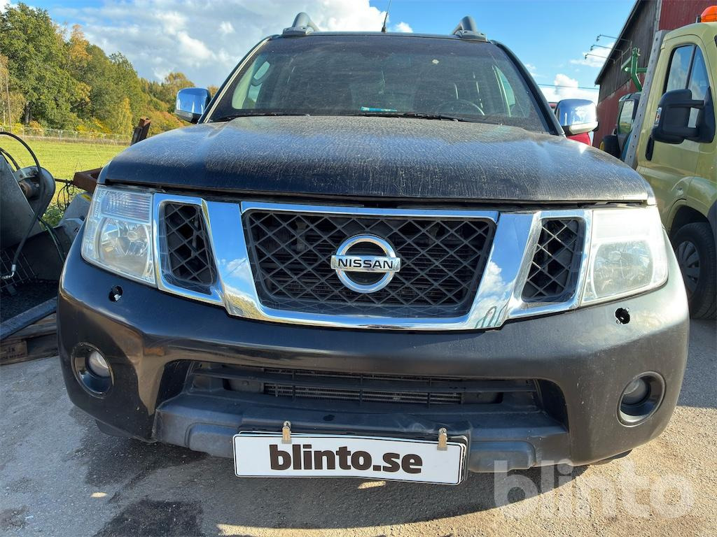 NISSAN - Personbil: bild 2 NISSAN - Personbil: bild 2