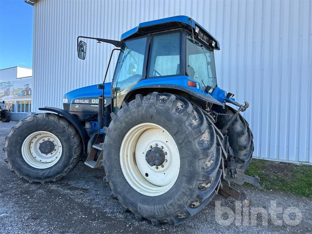 New Holland 8870 (1999) - Traktor: bild 3 New Holland 8870 (1999) - Traktor: bild 3