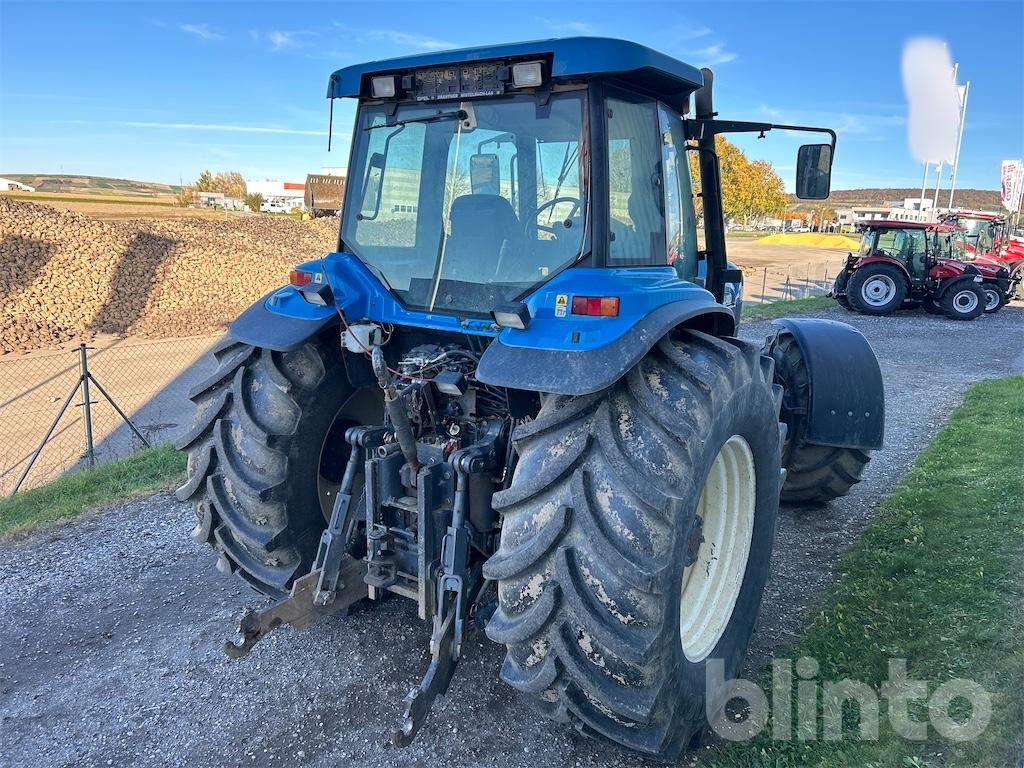 New Holland 8870 (1999) - Traktor: bild 4 New Holland 8870 (1999) - Traktor: bild 4