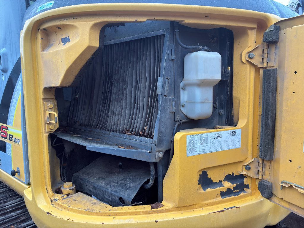 Bandgrävare New Holland Kobelco E135BSR-2: bild 40